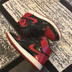Jordan 1 Black And Red
